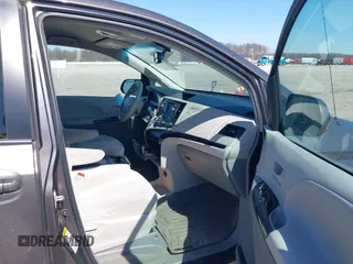 2012 Toyota Sienna LE AAS with VIN 5TDKK3DC8CS269924, listed as a IAAI auction lot 41764722 with 176,968 mi miles. Bid and sale history available at carsss.com. Image 5.