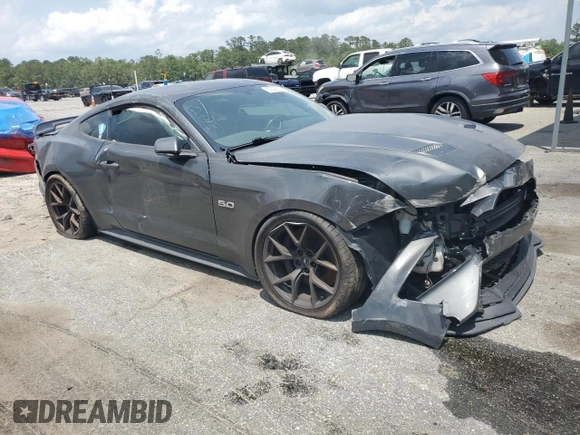 2019 Ford Mustang GT z VIN 1FA6P8CF4K5184455, wystawiony jako Copart lot #57829395 z przebiegiem 73 983 mil mil oraz Szkody całkowita. Historia ofert i sprzedaży dostępna na DreamBid. Obrazek 4.