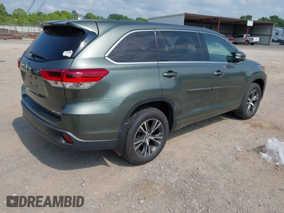 2017 Toyota Highlander LE with VIN 5TDBZRFH0HS442172, listed as a IAAI auction lot 42436089 with 95,437 mi miles and . Bid and sale history available at DreamBid. Image 4.