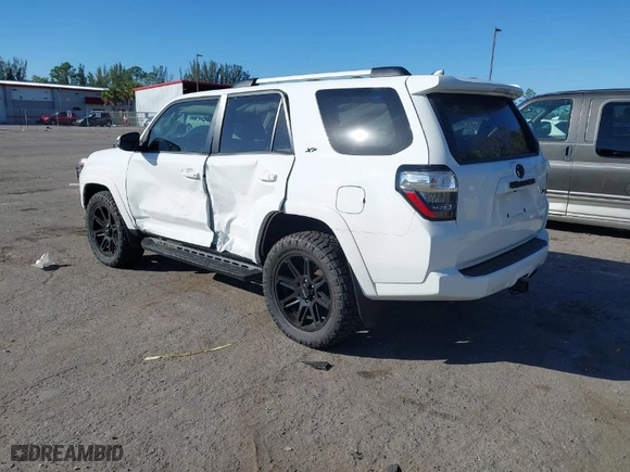 2024 Toyota 4Runner SR5 Premium with VIN JTENU5JR9R6264747, listed as a IAAI auction lot 41310312 with 2,300 mi miles. Bid and sale history available at carsss.com. Image 3.