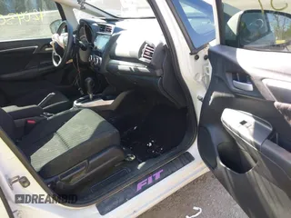 2020 Honda Fit EX with VIN 3HGGK5H87LM723802, listed as a IAAI auction lot 42043051 with 82,919 mi miles and . Bid and sale history available at DreamBid. Image 5.