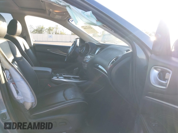 2019 Infiniti QX60 LUXE with VIN 5N1DL0MN1KC520817, listed as a IAAI auction lot 40931500 with 62,926 mi miles. Bid and sale history available at carsss.com. Image 5.