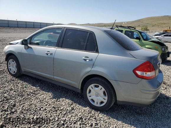2010 Nissan Versa S with VIN 3N1BC1AP8AL457552, listed as a Copart auction lot 59703695 with 149,160 mi miles and Salvage title. Bid and sale history available at DreamBid. Image 2.