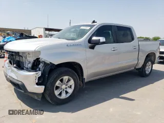2021 Chevrolet Silverado 1500 LT with VIN 1GCPWCED3MZ245290, listed as a Copart auction lot 52140965 with 61,937 mi miles and Clean Title. Bid and sale history available at DreamBid. Image 1.