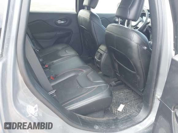 2022 Jeep Cherokee Trailhawk with VIN 1C4PJMBX5ND541929, listed as a IAAI auction lot 41815823 with 68,112 mi miles and . Bid and sale history available at DreamBid. Image 8.