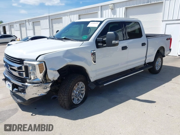 2018 Ford Super Duty F-250 SRW XL with VIN 1FT7W2B64JEC60271, listed as a IAAI auction lot 41960939 with 99,850 mi miles. Bid and sale history available at carsss.com. Image 2.