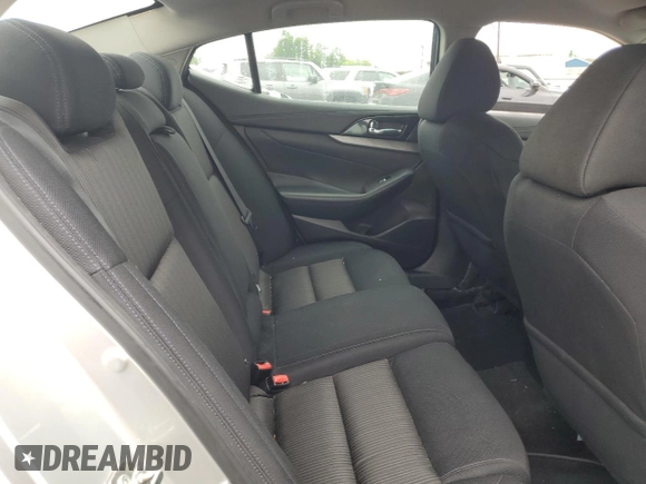 2016 Nissan Maxima SV z VIN 1N4AA6AP1GC431011, wystawiony jako Copart lot #56824955 z przebiegiem 103 668 mil mil oraz Szkoda całkowita • Salvage title. Historia ofert i sprzedaży dostępna na DreamBid. Obrazek 10.