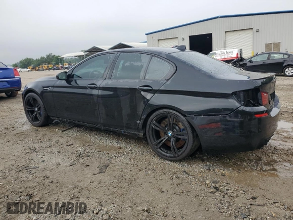 2014 BMW M5 z VIN WBSFV9C58ED097285, wystawiony jako Copart lot #55835345 z przebiegiem 108 189 mil mil oraz Szkoda całkowita • Salvage title. Historia ofert i sprzedaży dostępna na DreamBid. Obrazek 2.