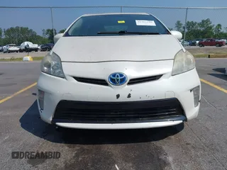 2013 Toyota Prius One z VIN JTDKN3DU8D5601612, wystawiony jako IAAI lot #42402108 z przebiegiem 224 420 mil mil oraz . Historia ofert i sprzedaży dostępna na DreamBid. Obrazek 6.