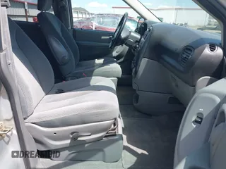 2005 Dodge Caravan SXT с VIN 2D4GP44L25R324539, выставлен на аукционе IAAI как лот 42532136 с пробегом 273 171 миль миль и . История ставок и продаж доступна на DreamBid. Изображение 5.