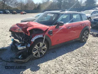2024 MINI Countryman Cooper S z VIN WMZ83BR0XR3R52959, wystawiony jako Copart lot #49408755 z przebiegiem 7 933 mil mil oraz Szkoda całkowita • Salvage title. Historia ofert i sprzedaży dostępna na DreamBid. Obrazek 1.