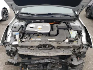 2017 Hyundai Sonata Hybrid SE with VIN KMHE24L18HA045782, listed as a Copart auction lot 76365673 with 104,934 mi miles. Bid and sale history available at carsss.com. Image 11.