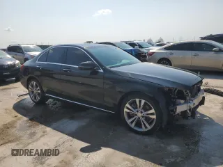 2017 Mercedes-Benz C 300 z VIN 55SWF4JB4HU210578, wystawiony jako Copart lot #58906335 z przebiegiem 34 838 mil mil oraz Szkoda całkowita • Salvage title. Historia ofert i sprzedaży dostępna na DreamBid. Obrazek 4.