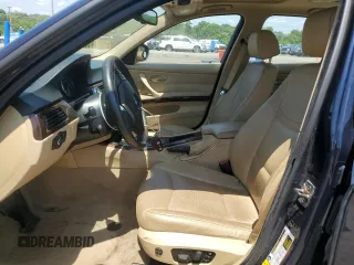 2009 BMW 3 Series 328i xDrive with VIN WBAPK53589A643505, listed as a Copart auction lot 61724135 with 116,693 mi miles and Salvage title. Bid and sale history available at DreamBid. Image 7.