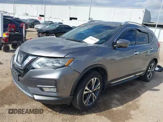 2017 Nissan Rogue SL z VIN 5N1AT2MT0HC881736, wystawiony jako IAAI lot #41506635 z przebiegiem 136 389 mil mil oraz . Historia ofert i sprzedaży dostępna na DreamBid. Obrazek 18.