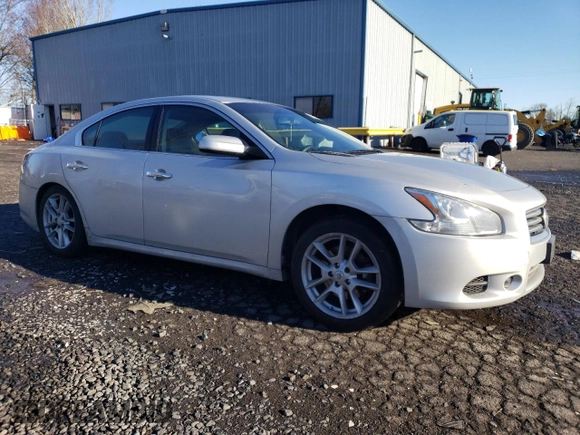 2014 Nissan Maxima S with VIN 1N4AA5AP0EC436322, listed as a Copart auction lot 87399384 with 120,961 mi miles and Salvage Title. Bid and sale history available at DreamBid. Image 4.