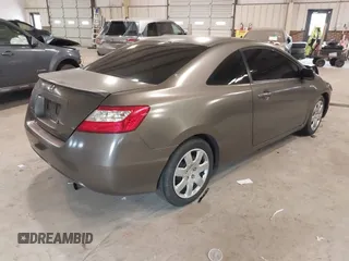 2008 Honda Civic Cpe LX with VIN 2HGFG12618H516020, listed as a IAAI auction lot 41374511 with 191,517 mi miles. Bid and sale history available at carsss.com. Image 4.