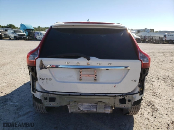 2015 Volvo XC60 T6 Drive-E with VIN YV449MDK1F2704762, listed as a Copart auction lot 72141943 with 92,083 mi miles. Bid and sale history available at carsss.com. Image 6.