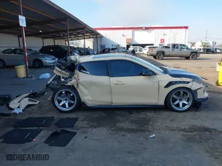 2019 Hyundai Veloster Turbo R-Spec with VIN KMHTH6ABXKU015198, listed as a IAAI auction lot 41013929 with 79,724 mi miles. Bid and sale history available at carsss.com. Image 14.