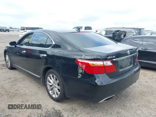 2010 Lexus LS 460 с VIN JTHCL5EFXA5008723, выставлен на аукционе IAAI как лот 42635747 с пробегом 156 030 миль миль и . История ставок и продаж доступна на DreamBid. Изображение 3.