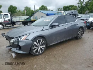 2021 Nissan Altima SV with VIN 1N4BL4DV1MN310640, listed as a Copart auction lot 56061785 with 66,982 mi miles and Salvage title. Bid and sale history available at DreamBid. Image 1.