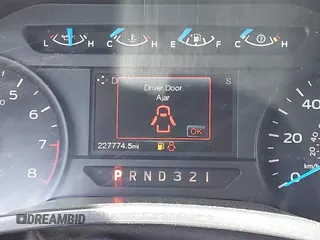 2017 Ford F-150 XL с VIN 1FTMF1C83HKE37594, выставлен на аукционе IAAI как лот 42381825 с пробегом 227 774 миль миль и . История ставок и продаж доступна на DreamBid. Изображение 15.