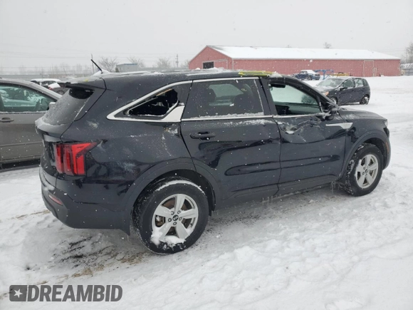 2021 Kia Sorento LX z VIN 5XYRGDLC5MG052952, wystawiony jako Copart lot #88166955 z przebiegiem 67 725 mil mil oraz Szkoda całkowita • Salvage title. Historia ofert i sprzedaży dostępna na DreamBid. Obrazek 3.