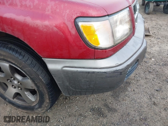 1998 Subaru Forester S with VIN JF1SF655XWH783942, listed as a IAAI auction lot 41466532 with 388,888 mi miles. Bid and sale history available at carsss.com. Image 6.