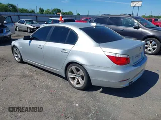 2008 BMW 5 Series 528i with VIN WBANU53598CT03171, listed as a IAAI auction lot 42086762 with 185,630 mi miles and . Bid and sale history available at carsss.com. Image 3.