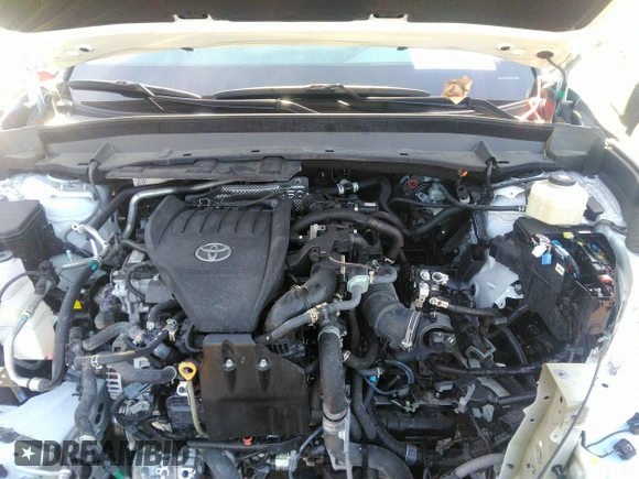 2024 Toyota Highlander XLE z VIN 5TDAAAA51RS004067, wystawiony jako IAAI lot #41421260 z przebiegiem 33 536 mil mil oraz . Historia ofert i sprzedaży dostępna na DreamBid. Obrazek 10.