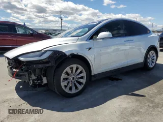 2020 Tesla Model X Long Range with VIN 5YJXCBE26LF249971, listed as a Copart auction lot 51007415 with 0 mi miles and Salvage Title. Bid and sale history available at carsss.com. Image 1.
