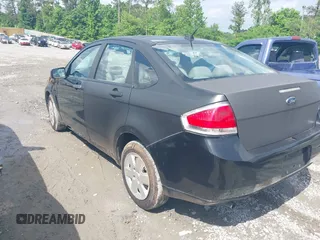2011 Ford Focus S with VIN 1FAHP3EN5BW200785, listed as a IAAI auction lot 42192236 with 172,799 mi miles and . Bid and sale history available at carsss.com. Image 3.