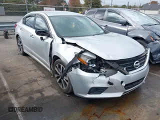 2016 Nissan Altima 2.5 S with VIN 1N4AL3AP4GC165136, listed as a IAAI auction lot 40798811 with 149,439 mi miles. Bid and sale history available at carsss.com. Image 6.