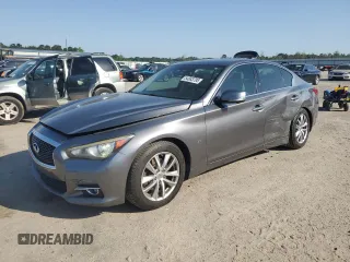 2014 Infiniti Q50 z VIN JN1BV7AR5EM704360, wystawiony jako Copart lot #54883795 z przebiegiem 156 301 mil mil oraz Szkoda całkowita • Salvage title. Historia ofert i sprzedaży dostępna na DreamBid. Obrazek 1.