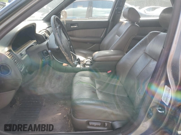 1992 Lexus LS z VIN JT8UF11E6N0128376, wystawiony jako Copart lot #70445094 z przebiegiem 144 806 mil mil oraz Nie do naprawy • Non repairable. Historia ofert i sprzedaży dostępna na DreamBid. Obrazek 7.