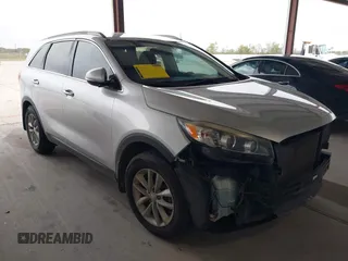 2018 Kia Sorento LX with VIN 5XYPG4A55JG360565, listed as a IAAI auction lot 41031059 with 138,963 mi miles and . Bid and sale history available at DreamBid. Image 1.