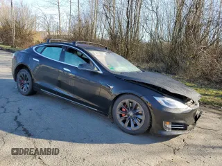 2019 Tesla Model S 100D с VIN 5YJSA1E45KF330891, выставлен на аукционе Copart как лот 48133005 с пробегом 53 018 миль миль и Списание • Salvage title. История ставок и продаж доступна на DreamBid. Изображение 4.