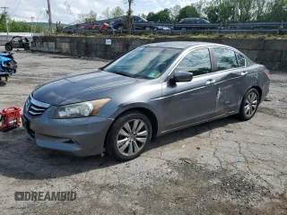 2012 Honda Accord EX-L z VIN 1HGCP3F85CA026620, wystawiony jako Copart lot #56958625 z przebiegiem 70 369 mil mil oraz Szkoda całkowita • Salvage title. Historia ofert i sprzedaży dostępna na DreamBid. Obrazek 1.