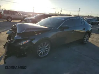 2019 Mazda 3 Select with VIN JM1BPBAMXK1116949, listed as a Copart auction lot 46758835 with 117,977 mi miles and Salvage title. Bid and sale history available at DreamBid. Image 1.