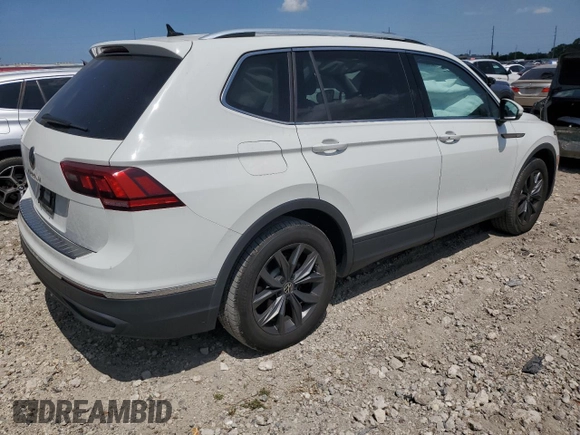 2022 Volkswagen Tiguan SE with VIN 3VV3B7AX5NM119373, listed as a Copart auction lot 54160824 with 33,212 mi miles and Salvage Title. Bid and sale history available at DreamBid. Image 3.