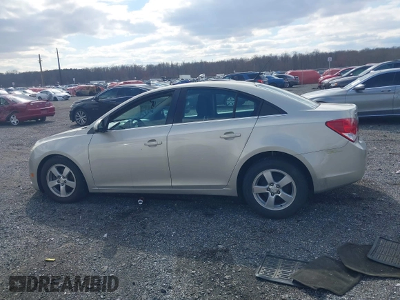 2014 Chevrolet Cruze 1LT with VIN 1G1PC5SB1E7193493, listed as a IAAI auction lot 41890338 with 82,515 mi miles and . Bid and sale history available at DreamBid. Image 14.