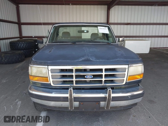 1995 Ford F-150 z VIN 1FTEF14HXSNA28985, wystawiony jako IAAI lot #42630297 z przebiegiem Nie podano mil oraz . Historia ofert i sprzedaży dostępna na DreamBid. Obrazek 12.