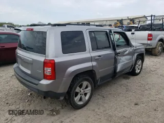2017 Jeep Patriot High Altitude z VIN 1C4NJPFA4HD160978, wystawiony jako Copart lot #53547045 z przebiegiem 127 297 mil mil oraz Szkoda całkowita • Salvage title. Historia ofert i sprzedaży dostępna na DreamBid. Obrazek 3.