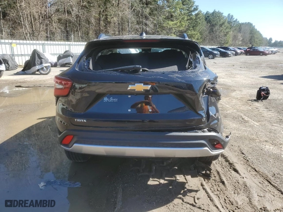 2025 Chevrolet Trax LT with VIN KL77LHEP5SC025727, listed as a Copart auction lot 48520815 with 7,207 mi miles and Salvage Title. Bid and sale history available at carsss.com. Image 6.