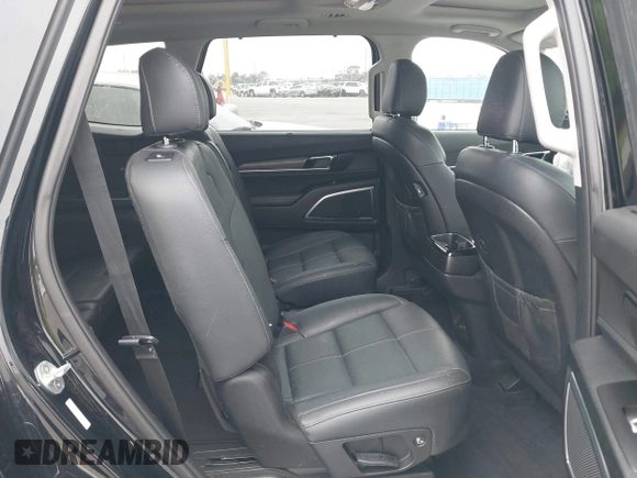 2021 Kia Telluride SX with VIN 5XYP54HC8MG127732, listed as a IAAI auction lot 42106546 with 62,411 mi miles and . Bid and sale history available at DreamBid. Image 8.
