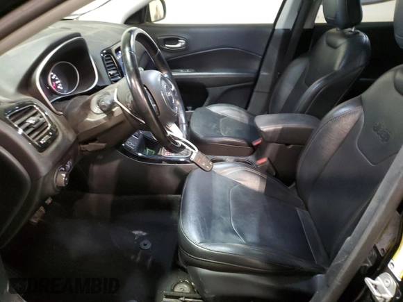 2020 Jeep Compass Limited z VIN 3C4NJCCB0LT229724, wystawiony jako Copart lot #53518055 z przebiegiem 74 623 mil mil oraz Czysty tytuł • Clean title. Historia ofert i sprzedaży dostępna na DreamBid. Obrazek 7.