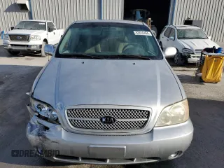 2005 Kia Sedona LX with VIN KNDUP132356769452, listed as a Copart auction lot 82835494 with 93,845 mi miles and Salvage Title. Bid and sale history available at carsss.com. Image 5.