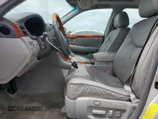 2005 Lexus LS 430 z VIN JTHBN36F555026755, wystawiony jako Copart lot #57506265 z przebiegiem 298 498 mil mil oraz Szkoda całkowita • Salvage title. Historia ofert i sprzedaży dostępna na DreamBid. Obrazek 7.