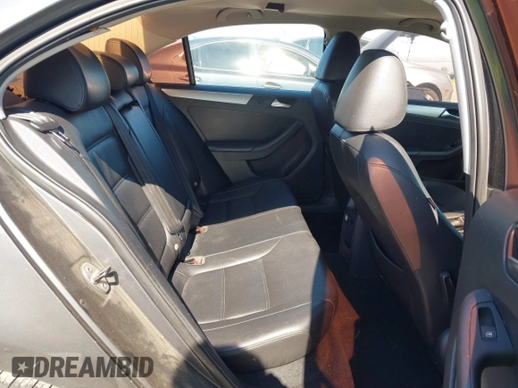 2013 Volkswagen Jetta SE with VIN 3VWDP7AJ2DM394520, listed as a IAAI auction lot 42777144 with 154,836 mi miles and . Bid and sale history available at DreamBid. Image 8.