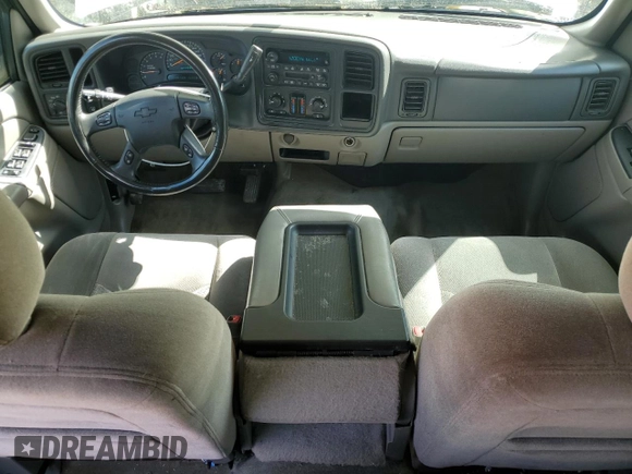 2005 Chevrolet Tahoe LS with VIN 1GNEC13V55R149699, listed as a Copart auction lot 56074485 with 121,039 mi miles and Clean Title. Bid and sale history available at DreamBid. Image 8.